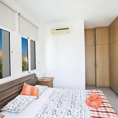 Villa Med 25 *
